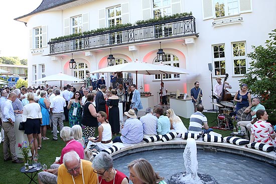 Janin Ullmann beim "Ein Abend mit Franciacorta" Event in der Villa Wagner am 23.07.2019 in München. (©Foto:Gisela Schober/Getty Images für Franciacorta)